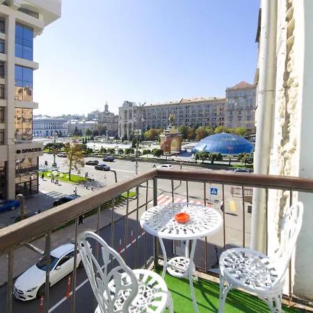 Home-hotel On Maidan Nezalezhnosti Square Apartment *