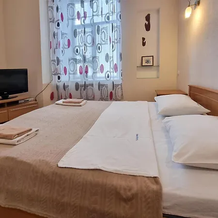 Home-hotel On Maidan Nezalezhnosti Square *