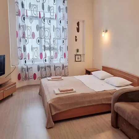 Apartment Home-hotel On Maidan Nezalezhnosti Square *