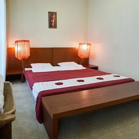 Home-hotel On Maidan Nezalezhnosti Square Apartment Kyiv