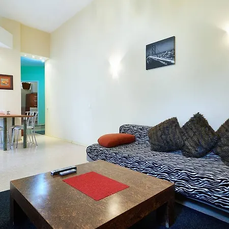 Apartment Home-hotel On Maidan Nezalezhnosti Square