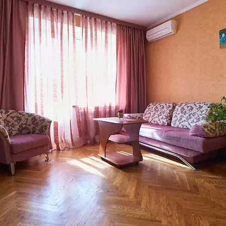 Home-hotel On Maidan Nezalezhnosti Square *